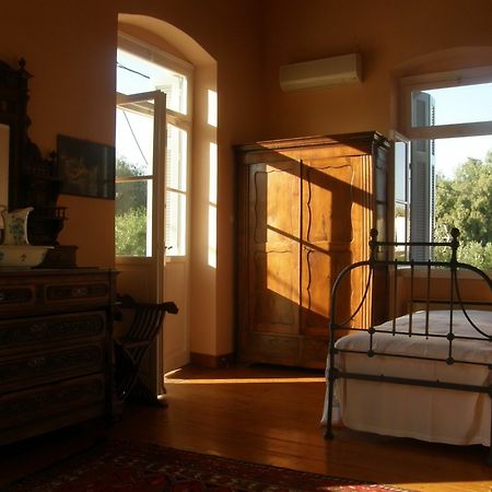 Aristocratic 19Th Century Neo Classical Mansion With Private Pool Finikas  Exterior photo